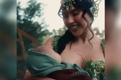 Aida Victoria revela el rostro de su hijo por primera vez