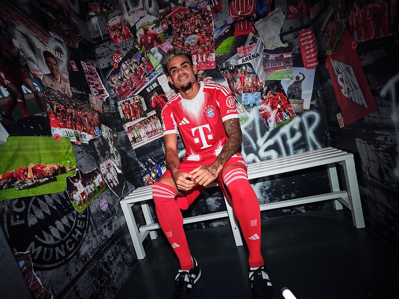 Luis Díaz ahora es el máximo goleador colombiano en UCL