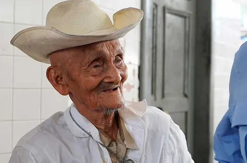 Gobierno gira $1,3 billones a adultos mayores