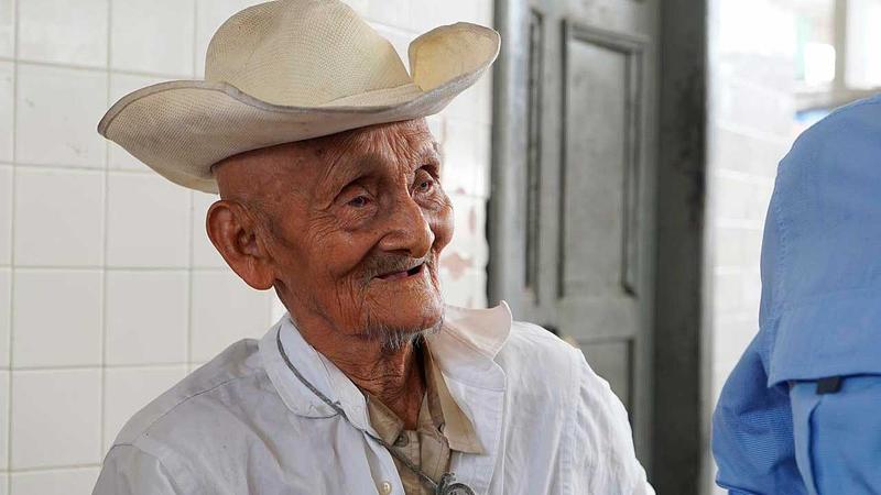 Gobierno gira $1,3 billones a adultos mayores