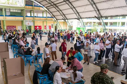 3.081 candidatos aspiran a obtener una curul en elecciones