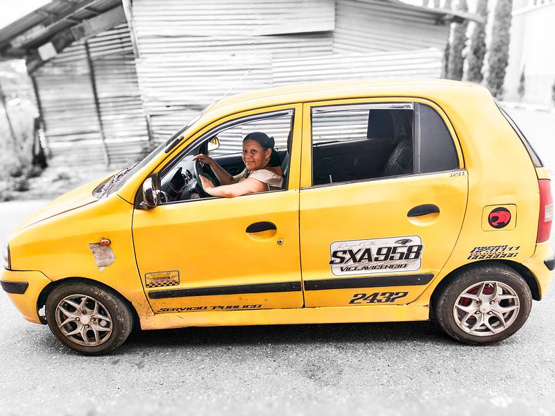 Mujeres al volante: liderazgo femenino en el transporte