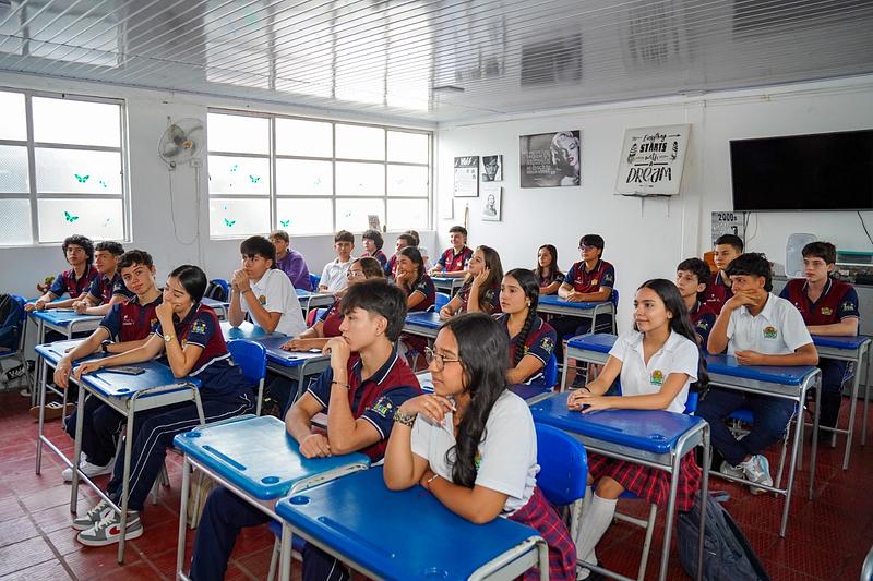 12.731 estudiantes beneficiados con mejoramientos educativos