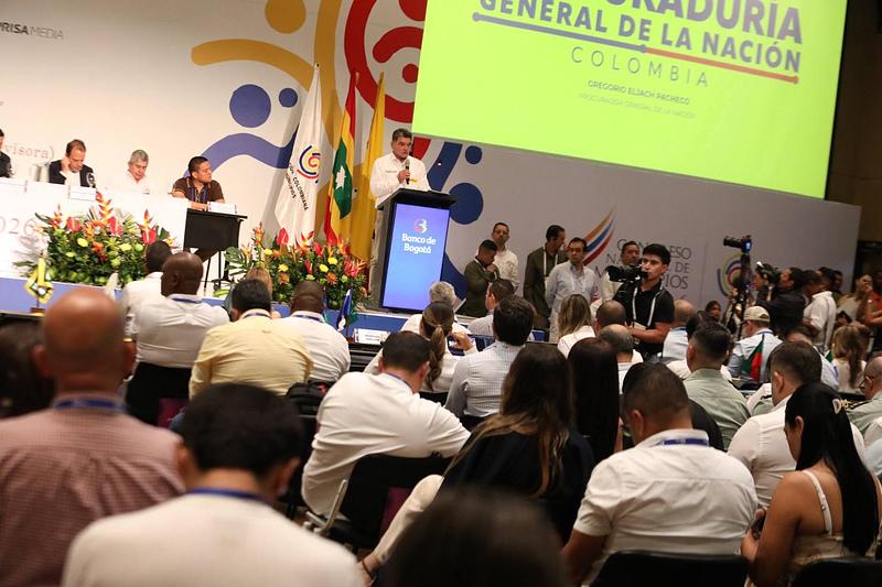 Procurador propone un “Estado regional disruptivo”