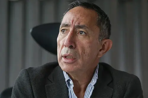 Fiscalía imputa a Ricardo Roa por un contrato direccionado
