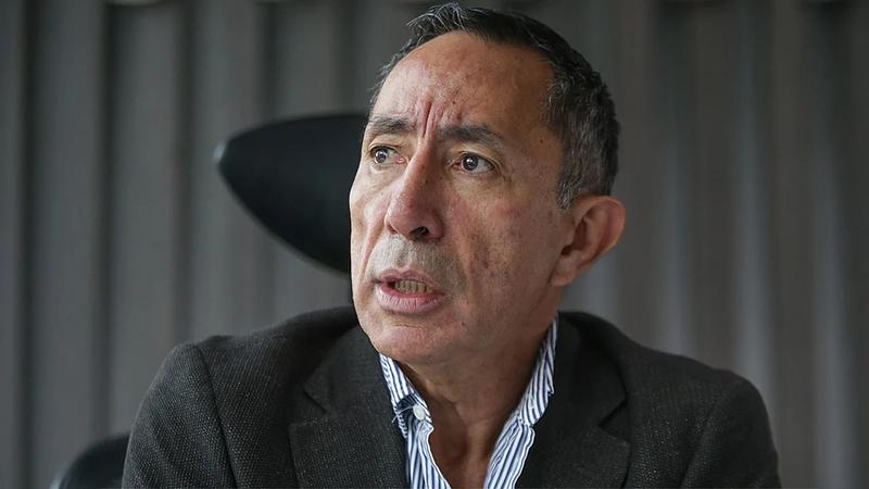 Fiscalía imputa a Ricardo Roa por un contrato direccionado