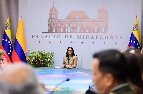 Venezuela anuncia exportación de gas a Colombia