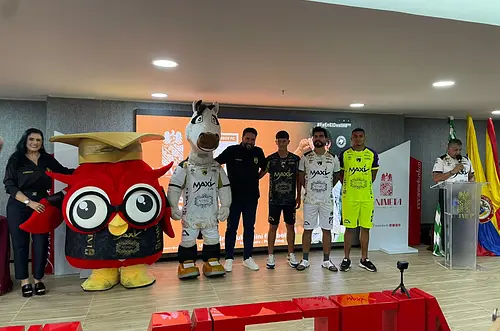 Llaneros FC presentó su nueva indumentaria para el 2026