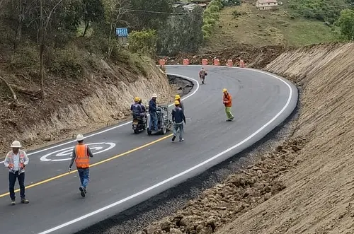 Veeduría Vial alerta por retrasos en obras en vía al Llano