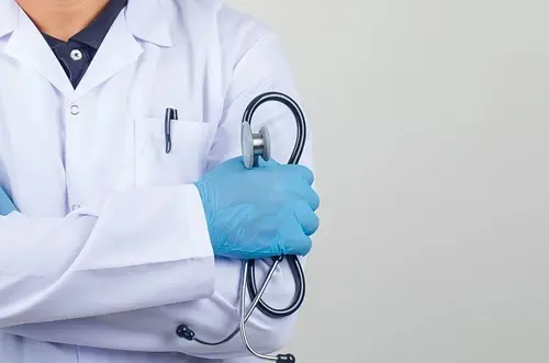 Mujer en UCI tras recibir Mylanta por vía intravenosa