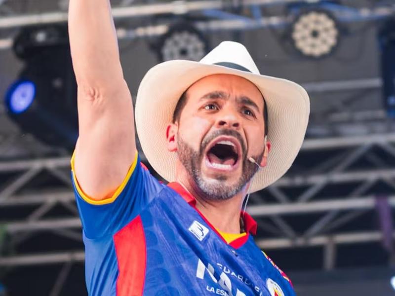 De la Espriella se defiende por indagación por firmas en CNE