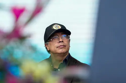 Corte ordena a Petro retractarse por “muñecas de la mafia”