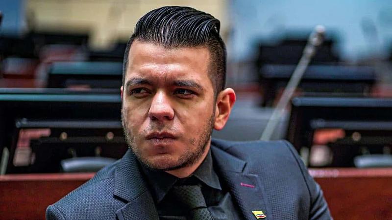 Senador Jota Pe Hernández denunció un plan para asesinarlo