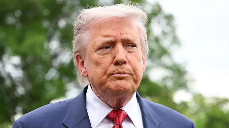 Trump califica "totalmente inaceptable" la respuesta de Irán