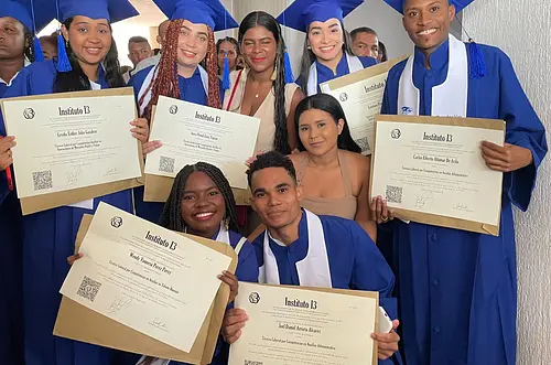 Cerrar brecha entre formación y empleo reto para los jóvenes
