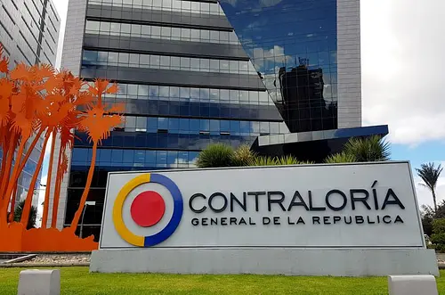 Contraloría alerta rezago en programa de reparación