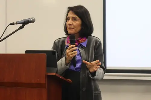 Petro admite error clave en Banco de la República