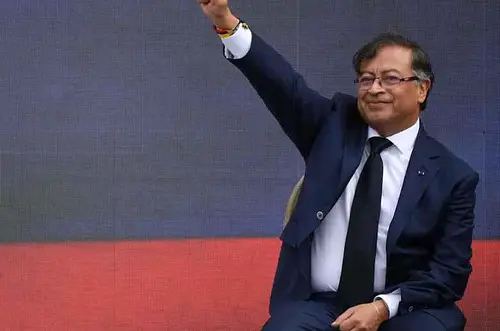 Petro confronta a general en pleno evento minero en Cali