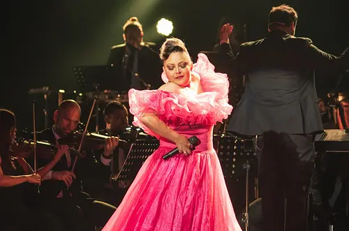 Homenaje sinfónico con éxitos de Rocio Durcal y Ana Gabriel