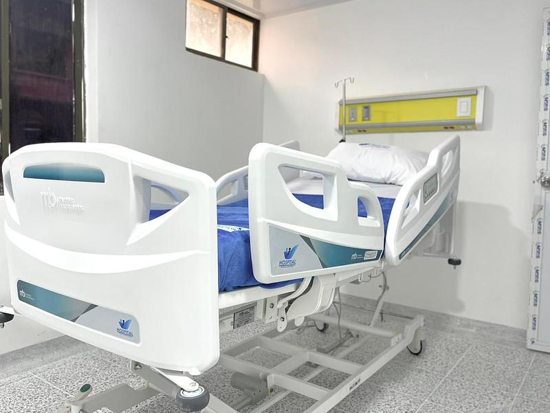 Avanza en 90% habilitación de nuevas 61 camas en el hospital