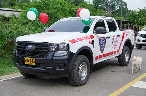 Nuevo vehículo de respuesta rápida para el Cuerpo Bomberos