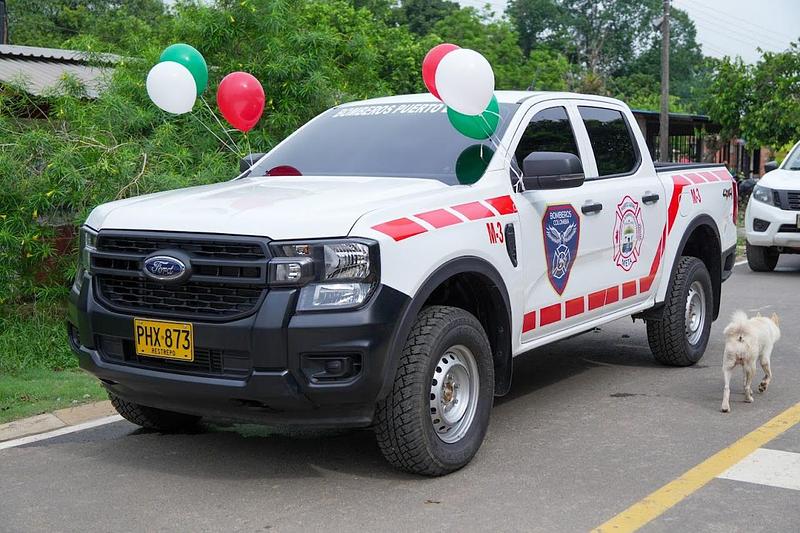 Nuevo vehículo de respuesta rápida para el Cuerpo Bomberos