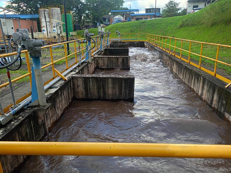 EAAV restablece el servicio de agua en Villavicencio