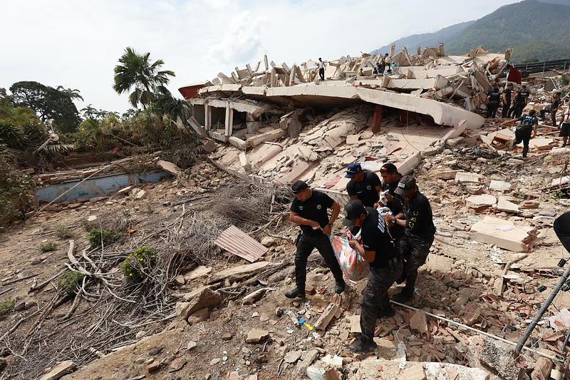 Ascienden a 920 muertos y 3.360 los heridos en Venezuela