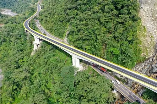 Habrá reversible en la vía al Llano el lunes festivo