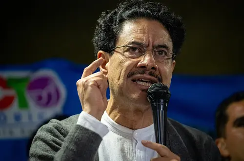 Cepeda cuestiona seguridad del presidente electo