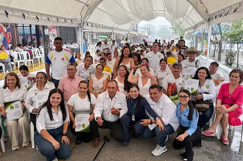 1.100 Juntas de Acción Comunal reciben seguridad jurídica