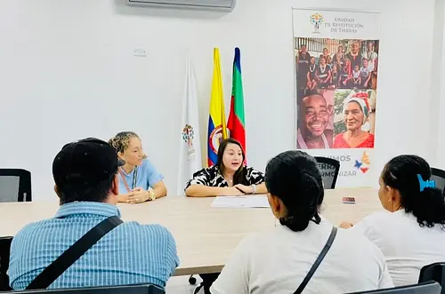 Reparan a familia víctima del despojo en Meta