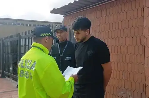 Capturan a hijo del exfutbolista John Mario Ramírez