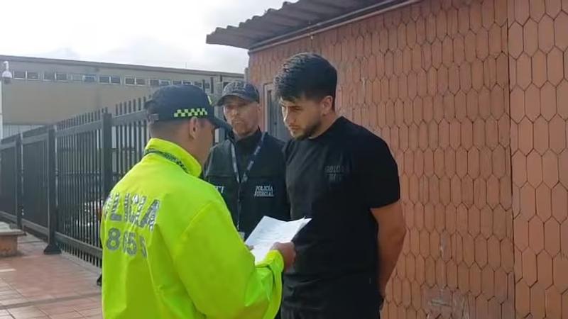 Capturan a hijo del exfutbolista John Mario Ramírez