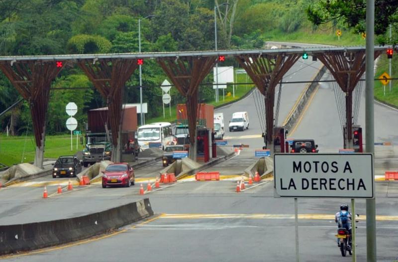 Algunos peajes en Autopista del Café bajarán de 17.800 a 700