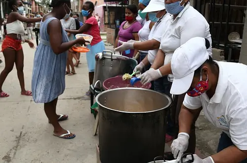 DANE: Más de 779 mil personas superaron el hambre en 2025