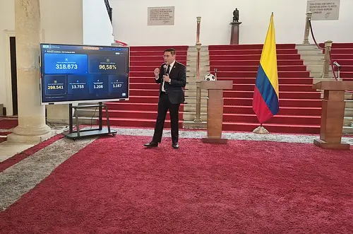 CNE acompañó inicio del voto colombiano en el exterior