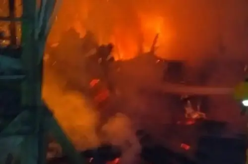 Incendio en un internado de Kenia deja 16 jóvenes muertas