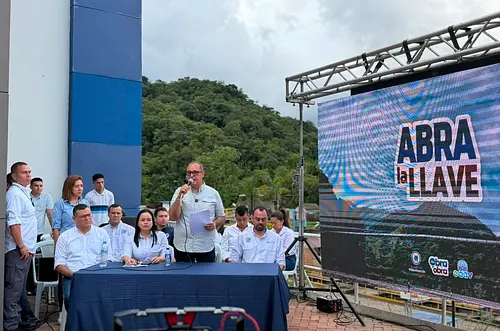 “Abra la llave, que ya llegó el agua a Villavicencio"