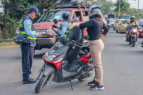 113 vehículos sancionados por incumplir jornada sin carro