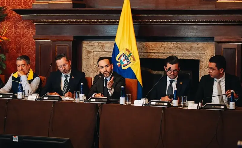 De la Espriella decreta emergencia por terremoto