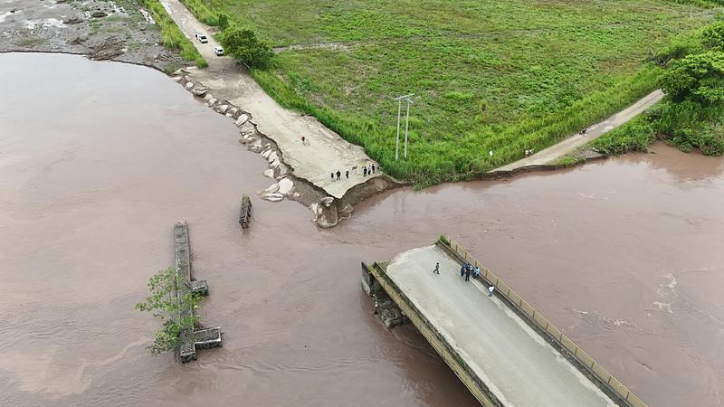 Meta protege vía Puerto López-Cabuyaro por erosión