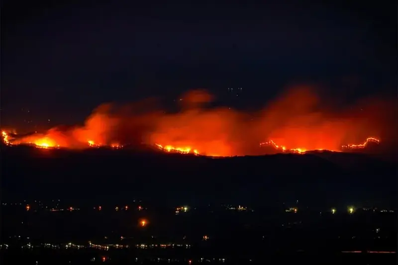 Avanza control de incendios forestales en el centro del país