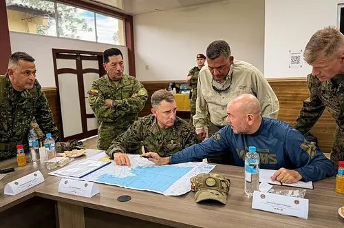 EE. UU., Colombia y Ecuador preparan ofensiva fronteriza