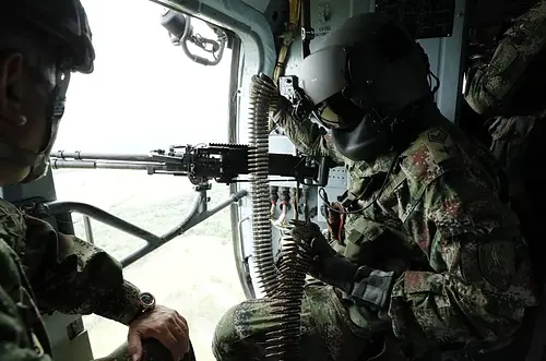 Ocho disidentes de Farc mueren en bombardeo