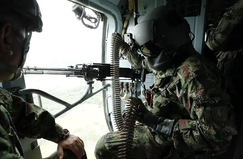 Ocho disidentes de Farc mueren en bombardeo
