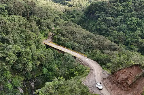 Nuevo puente une a San Juanito y El Calvario