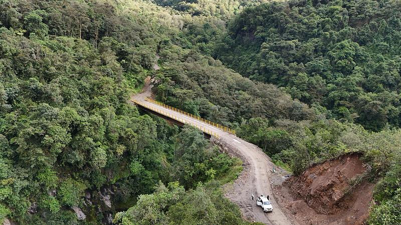 Nuevo puente une a San Juanito y El Calvario
