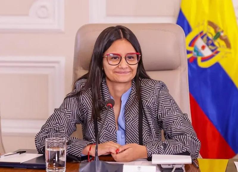 Petro aparta a directora del Fondo Adaptación