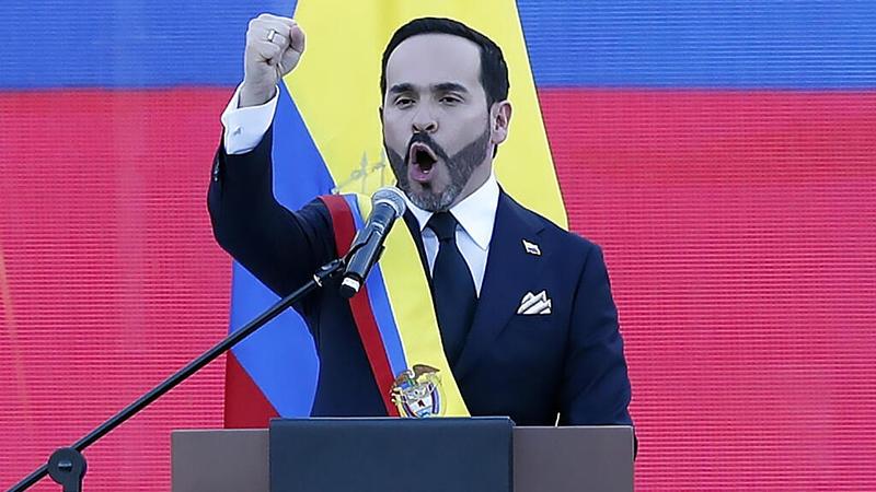 De La Espriella posesionó a sus ministros a puerta cerrada